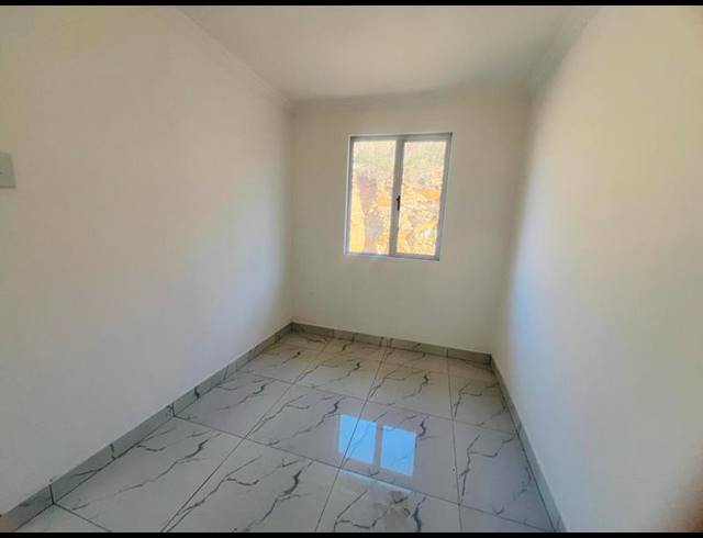 3 BEDROOM HOUSE FOR SALE IN RIVERVIEW PARK